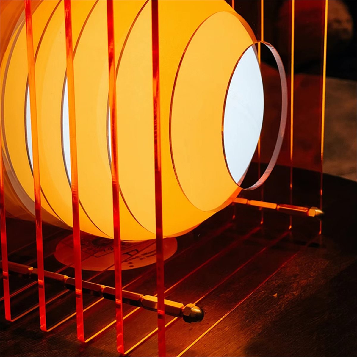 Tech Room Accessories - Uygun Fiyatlı Sanatsal Masa Lambası Atmosfer